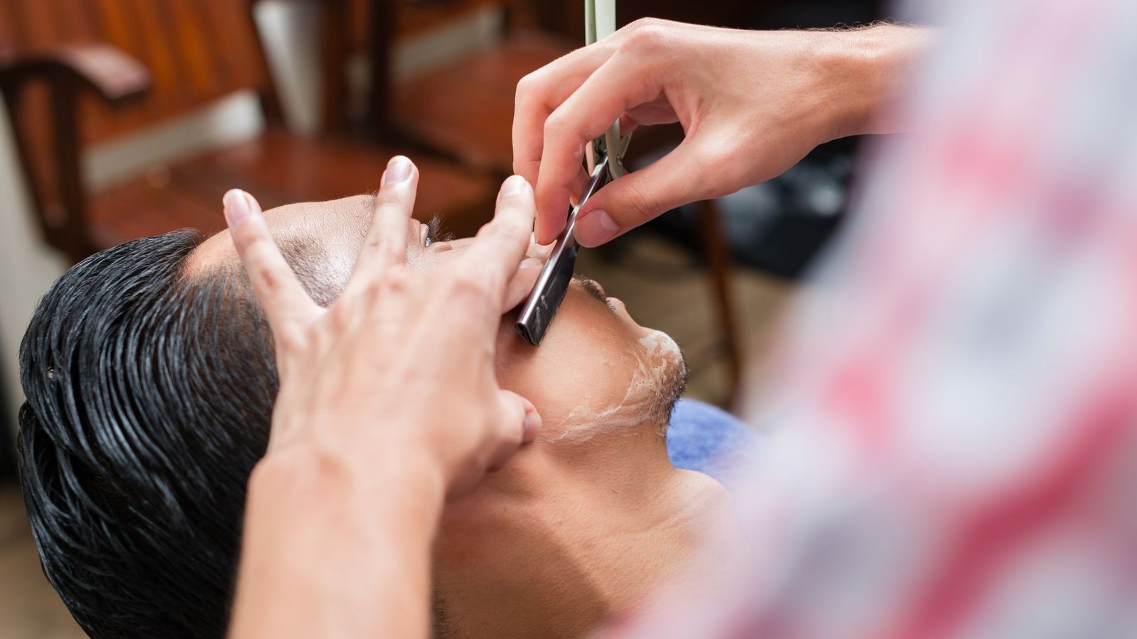 11 Steps to the Perfect Razor Shave: A Barber’s Guide