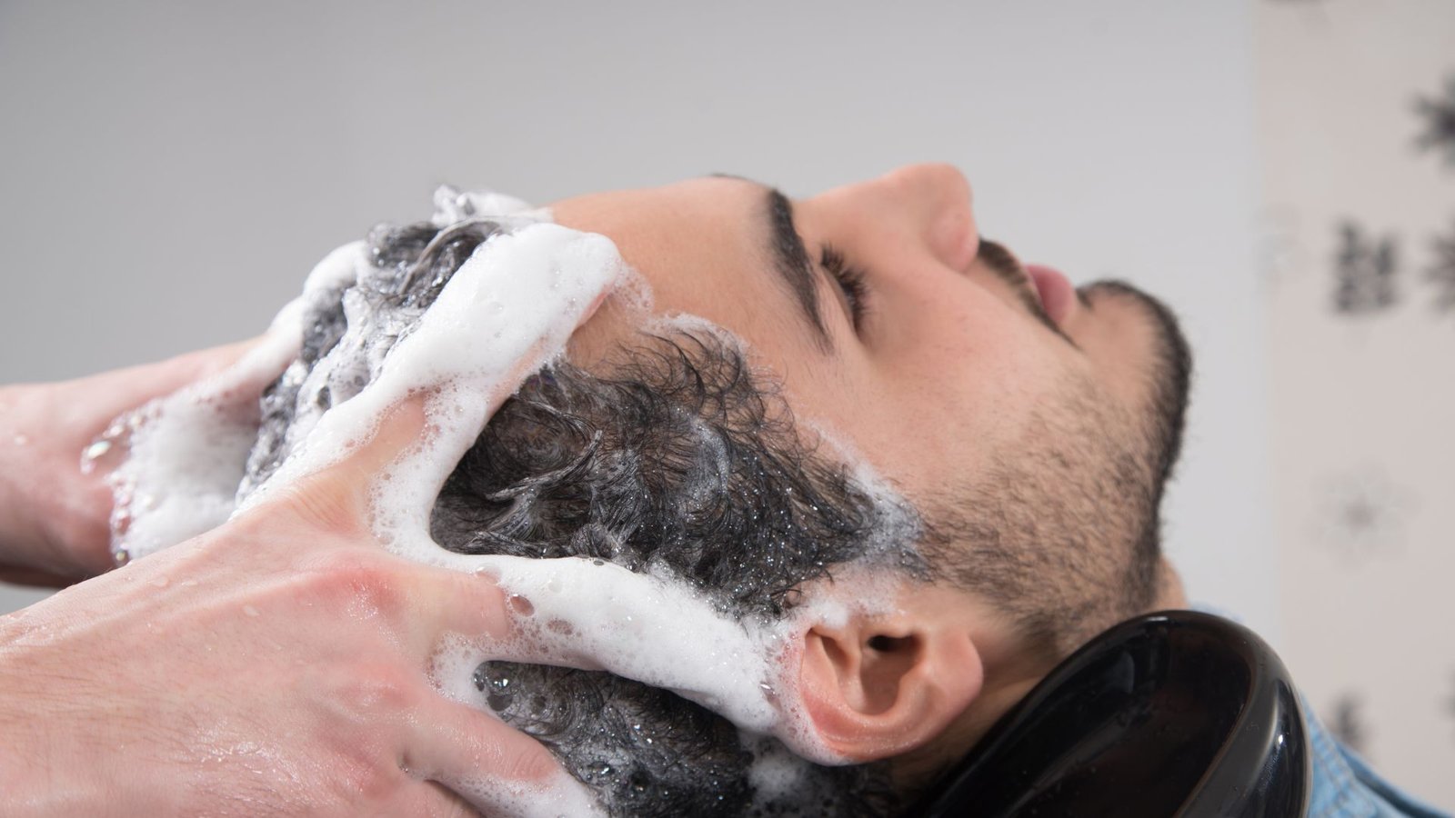 15 Tips for Growing Out Your Hair Gracefully